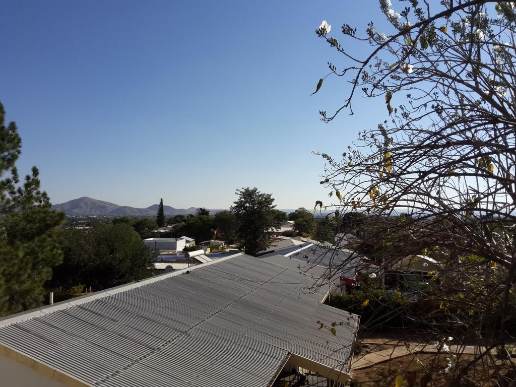 Suiderhof Self-Catering Hotel Windhoek Buitenkant foto