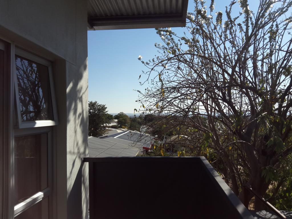 Suiderhof Self-Catering Hotel Windhoek Buitenkant foto