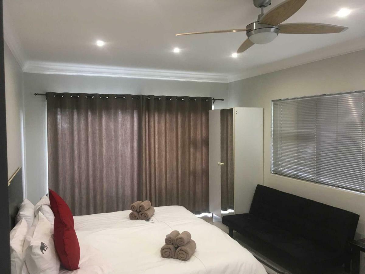 Suiderhof Self-Catering Hotel Windhoek Buitenkant foto