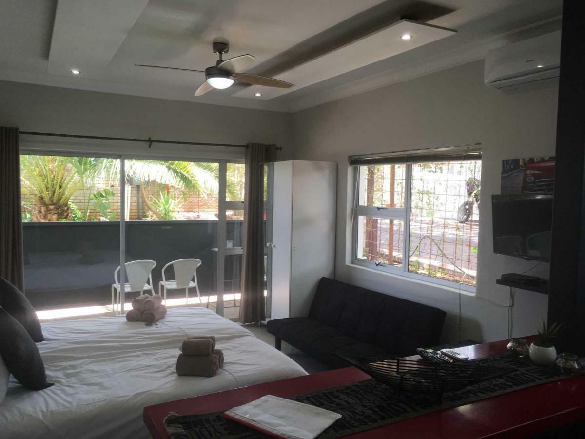 Suiderhof Self-Catering Hotel Windhoek Buitenkant foto